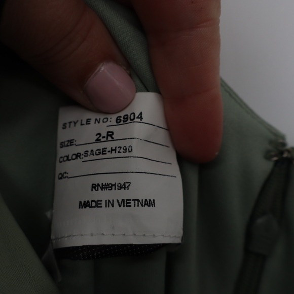 After Six One-Shoulder Cat-Eye Neckline Fit and Flare Satin Maxi Dress Size 2 - Picture 7 of 9